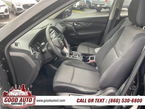 Used 2017 Nissan Rogue S AWD/4WD image 10