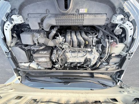 Used 2020 Toyota Corolla LE image 18