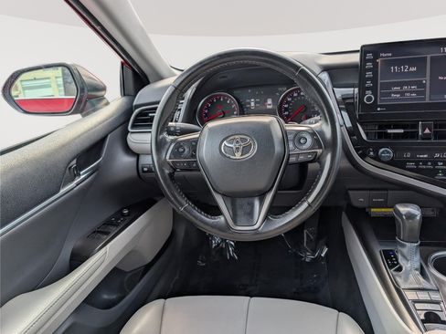 Used 2021 Toyota Camry XSE FWD image 16