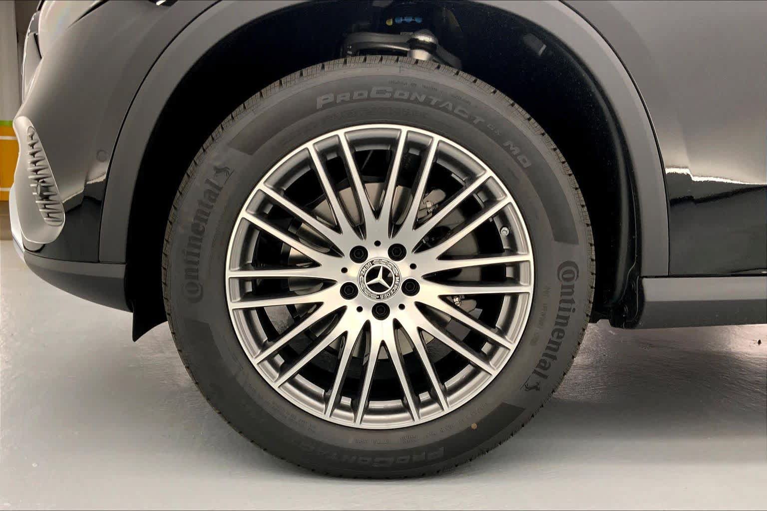 Used 2026 Mercedes-Benz GLC 300 image 9