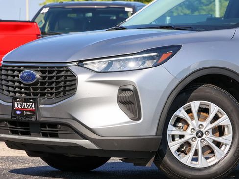 Certified 2023 Ford Escape Active w/ Cold Weather Package FWD image 16