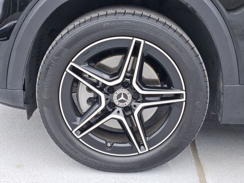 Used 2025 Mercedes-Benz GLB 250 image 12