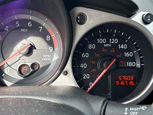 Used 2020 Nissan 370Z Touring Sport image 11