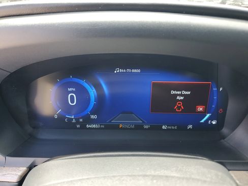 Used 2020 Ford Explorer Platinum w/ Premium Technology Package image 35