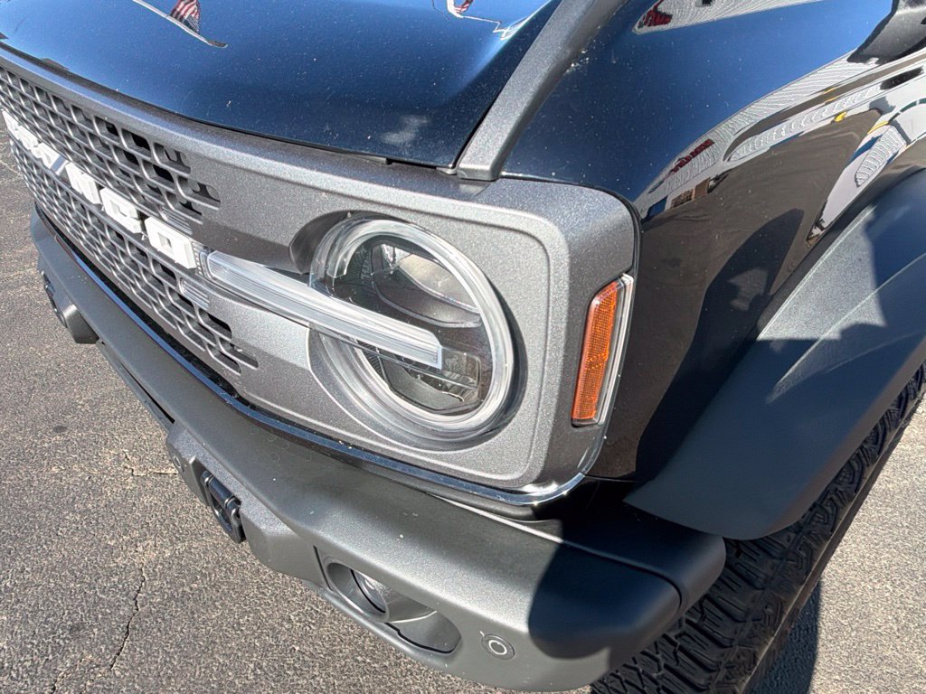 Used 2023 Ford Bronco Badlands w/ Sasquatch Package AWD/4WD image 17