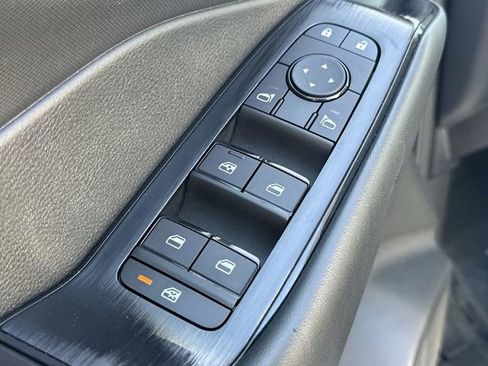 Used 2024 Nissan Rogue S FWD image 22