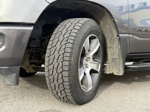 Used 2019 RAM 1500 Sport image 32