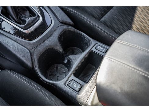 Used 2019 Nissan Rogue SV image 18