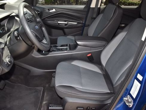 Used 2018 Ford Escape SE FWD image 13