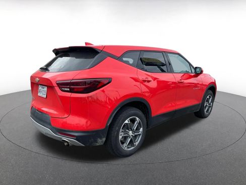 Used 2025 Chevrolet Blazer LT image 7