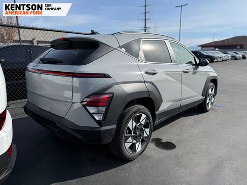 Used 2025 Hyundai Kona SEL image 2