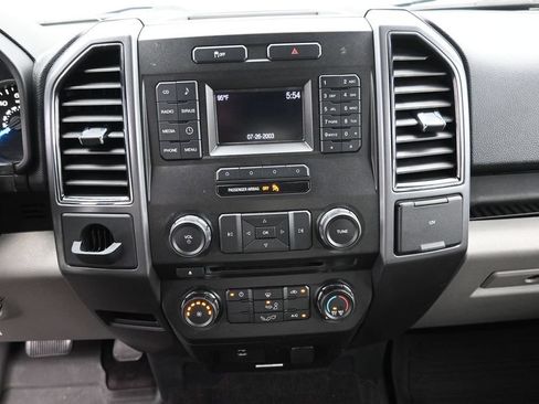 Used 2017 Ford F150 XLT RWD image 26