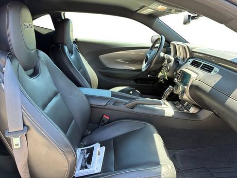 Used 2014 Chevrolet Camaro SS w/ RS Package RWD image 12