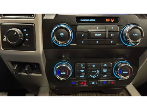 Used 2020 Ford F250 Lariat image 12