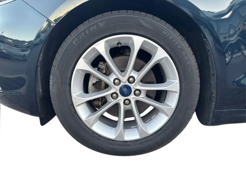 Used 2020 Ford Fusion SEL image 12