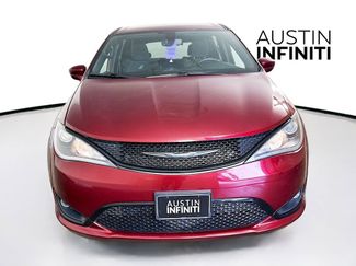 Used 2020 Chrysler Pacifica Touring w/ S Appearance Package video 2