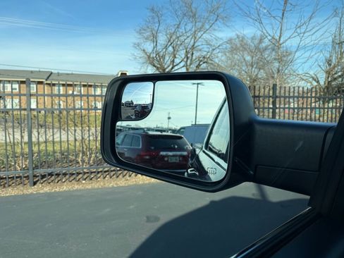 Used 2023 RAM 1500 Limited w/ Body Color Bumper Group image 17