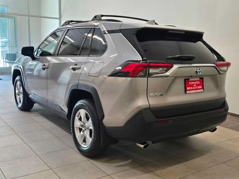 Certified 2021 Toyota RAV4 XLE AWD/4WD image 4
