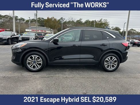 Used 2021 Ford Escape SEL w/ Technology Package image 2