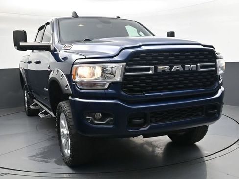Used 2022 RAM 2500 Big Horn w/ Level C Equiment Group AWD/4WD image 11