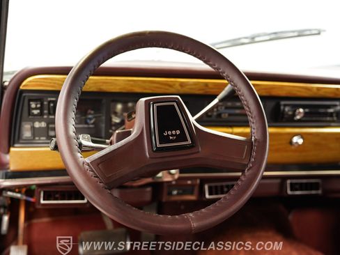 Used 1988 Jeep Grand Wagoneer image 39