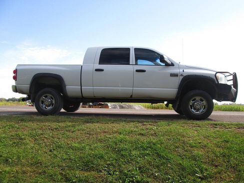 Used 2007 Dodge Ram 2500 Truck SLT w/ Light Group AWD/4WD image 5
