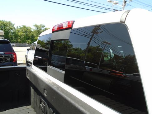 Used 2017 GMC Sierra 1500 SLT AWD/4WD image 40