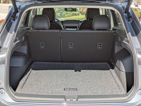 New 2026 Volkswagen Tiguan SE image 13