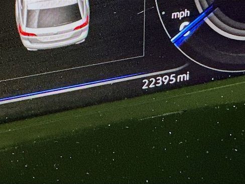 Used 2023 Volkswagen Atlas SE w/ Panoramic Sunroof Package image 14