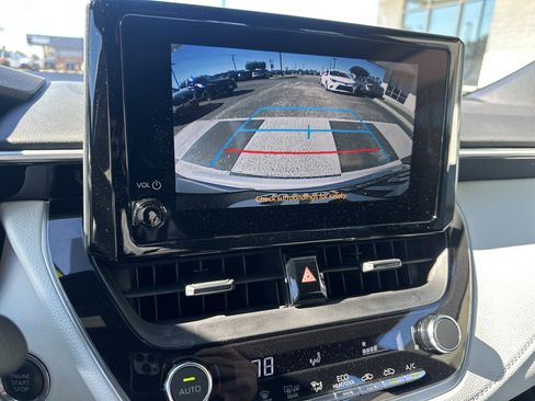Used 2024 Toyota Corolla SE image 18