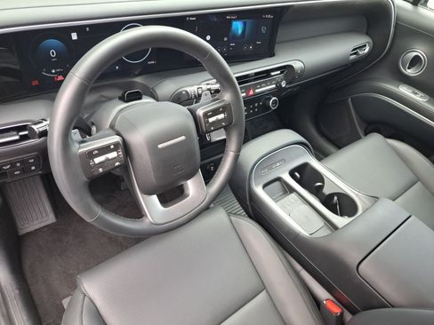 Used 2026 Hyundai Palisade SEL FWD image 13