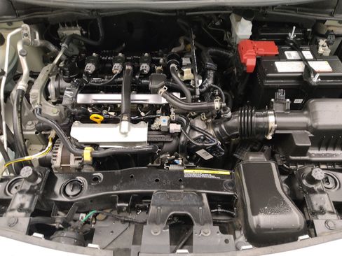 Used 2021 Nissan Versa SV image 30