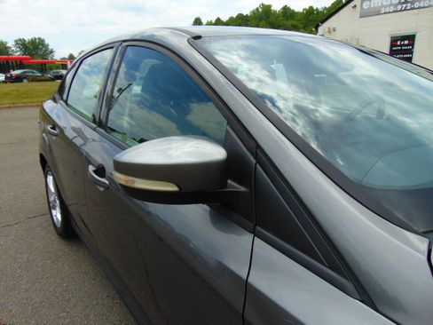 Used 2013 Ford Focus SE FWD image 58