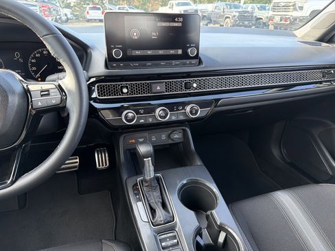Used 2025 Honda Civic Sport image 28