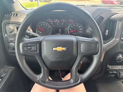 Used 2021 Chevrolet Silverado 2500 Custom w/ Custom Value Package AWD/4WD image 18