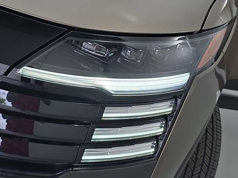 New 2026 Nissan Kicks SR w/ Cold Weather Package image 29