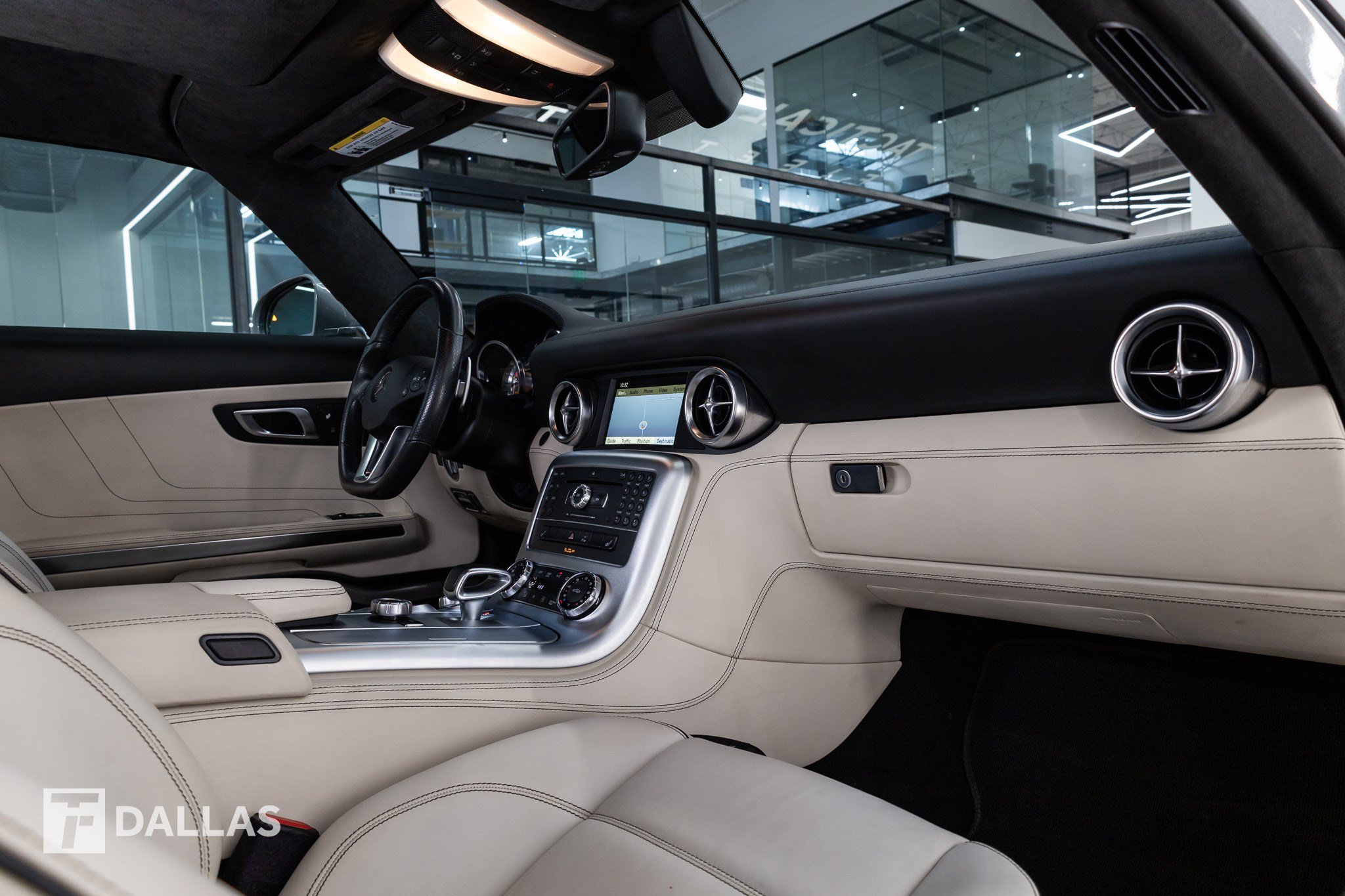 Used 2012 Mercedes-Benz SLS AMG Coupe image 40
