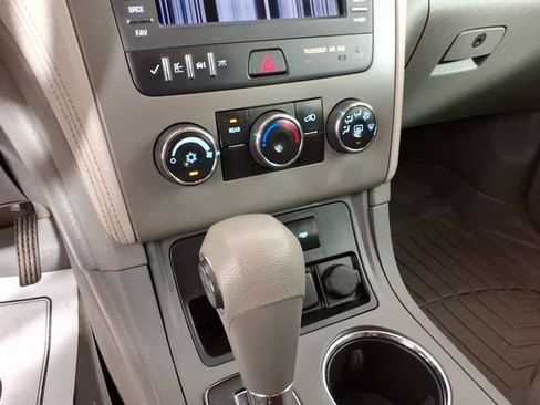 Used 2017 Chevrolet Traverse LS AWD/4WD image 21