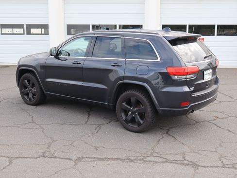 Used 2015 Jeep Grand Cherokee Altitude AWD/4WD image 8