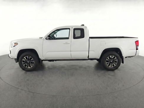 Certified 2023 Toyota Tacoma SR AWD/4WD image 6