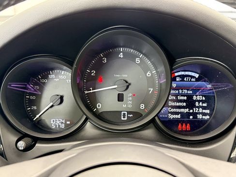 Certified 2025 Porsche Macan AWD/4WD image 34