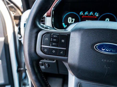 Used 2022 Ford F150 Lariat AWD/4WD image 14