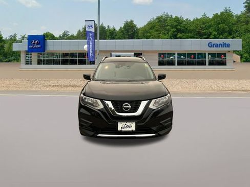 Used 2019 Nissan Rogue SV AWD/4WD image 3