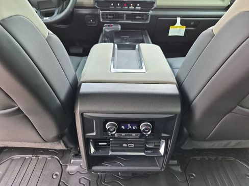 New 2026 GMC Hummer EV 4x4 Crew Cab image 31