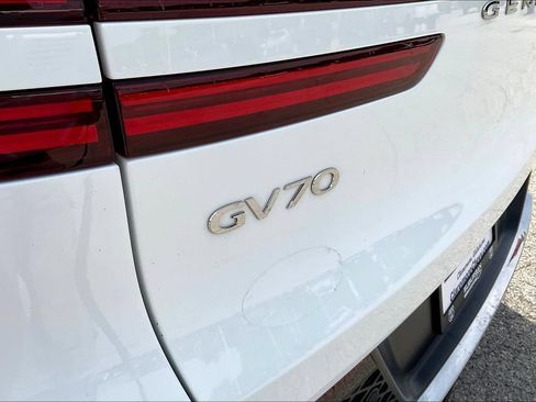 Used 2025 Genesis GV70 2.5T w/ Advanced Package AWD/4WD image 28