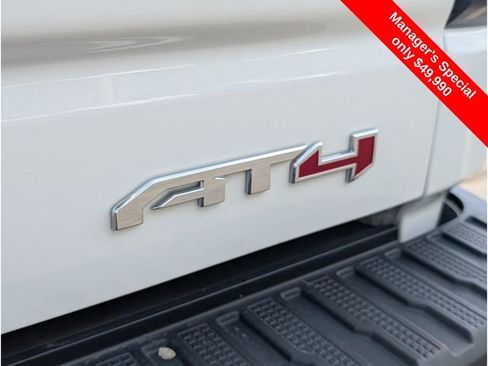 Used 2023 GMC Sierra 1500 AT4 image 10