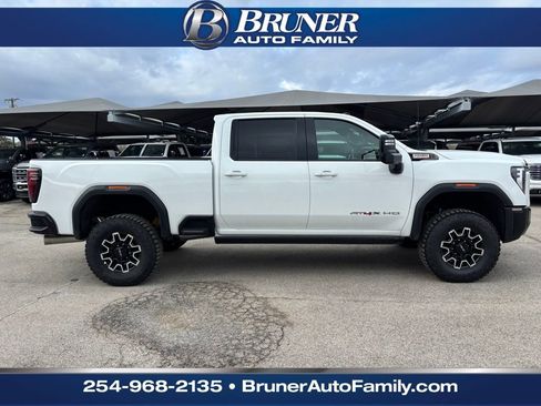 New 2026 GMC Sierra 2500 AT4X image 4