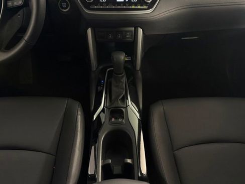 Used 2023 Toyota Corolla Cross XLE image 22