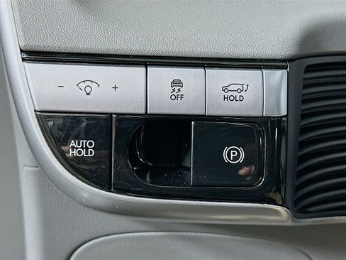 Used 2024 Hyundai Ioniq 5 SEL image 13