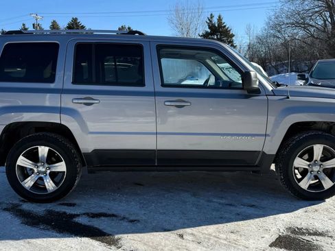 Used 2016 Jeep Patriot High Altitude image 11